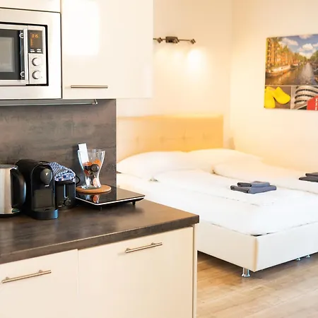 211 Amsterdam, Apartment, 30m2 1-4 Pers Apartment *